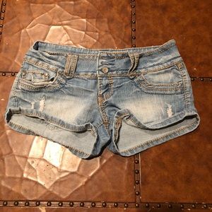 Almost famous size 11 shorts